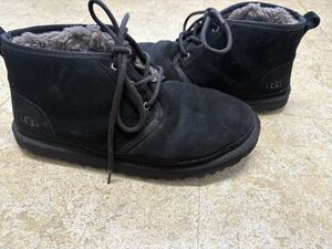 UGG Black Suede Sheepskin Lined Men's Chukka Boots Lace Up Insulated 11